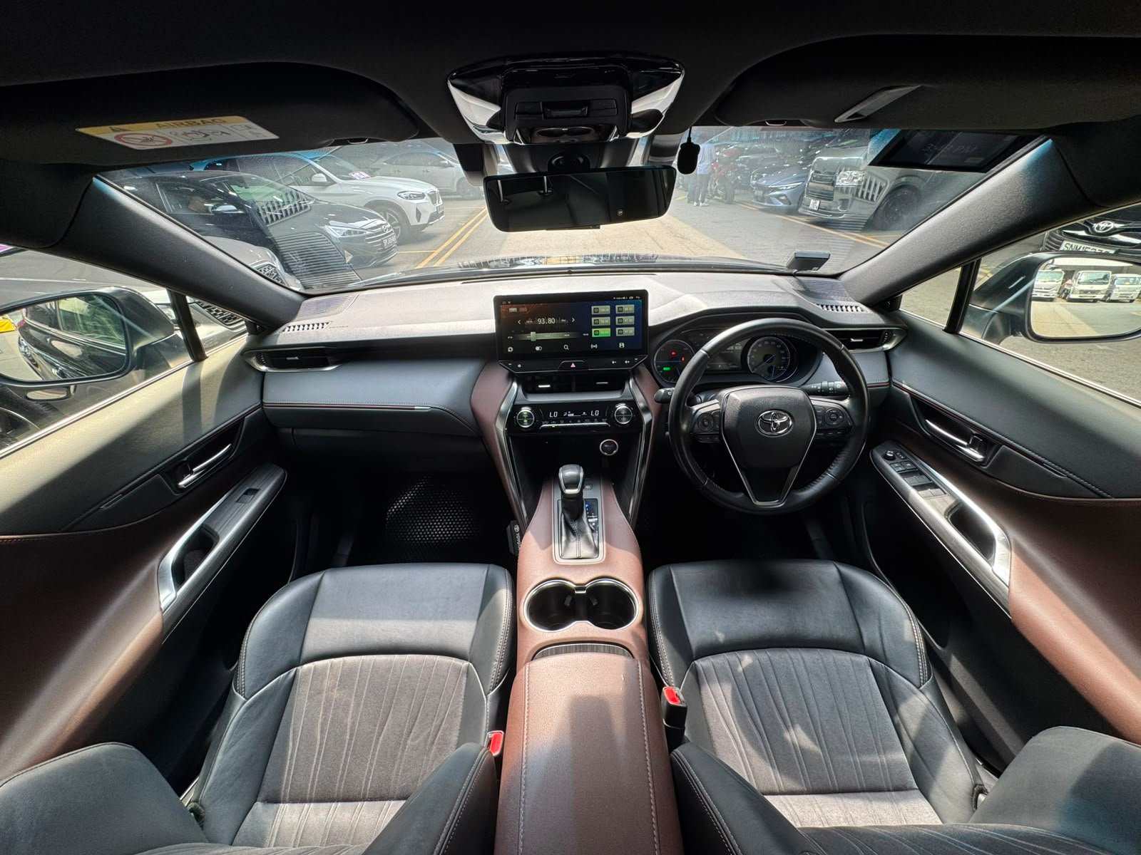 Toyota Harrier Hybrid 2.5G photo 6
